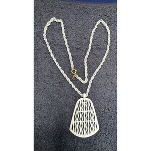 Vintage Trifari Necklace White Enamel‎ Signed 24"